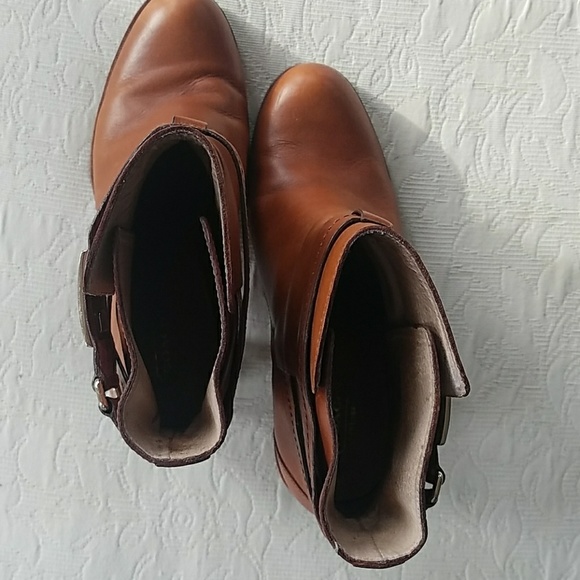 Coach Boots - Picture 5 of 8